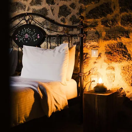 Petradi Synikia Mesi Trikalon