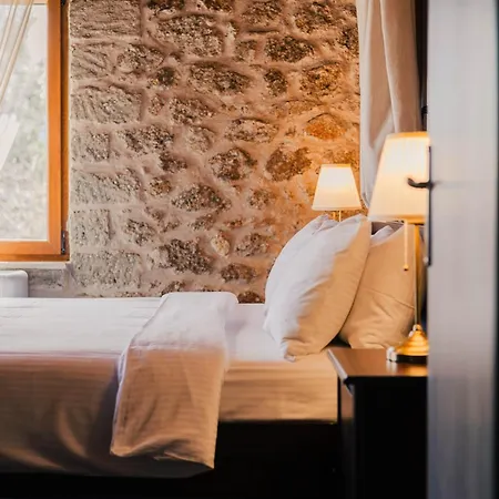 Landhuis Petradi Synikia Mesi Trikalon