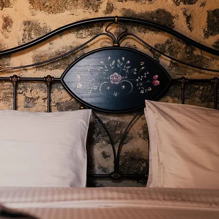 Petradi * Synikia Mesi Trikalon