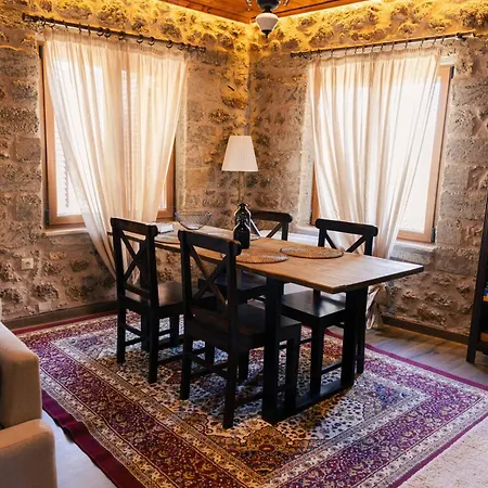 Petradi Synikia Mesi Trikalon